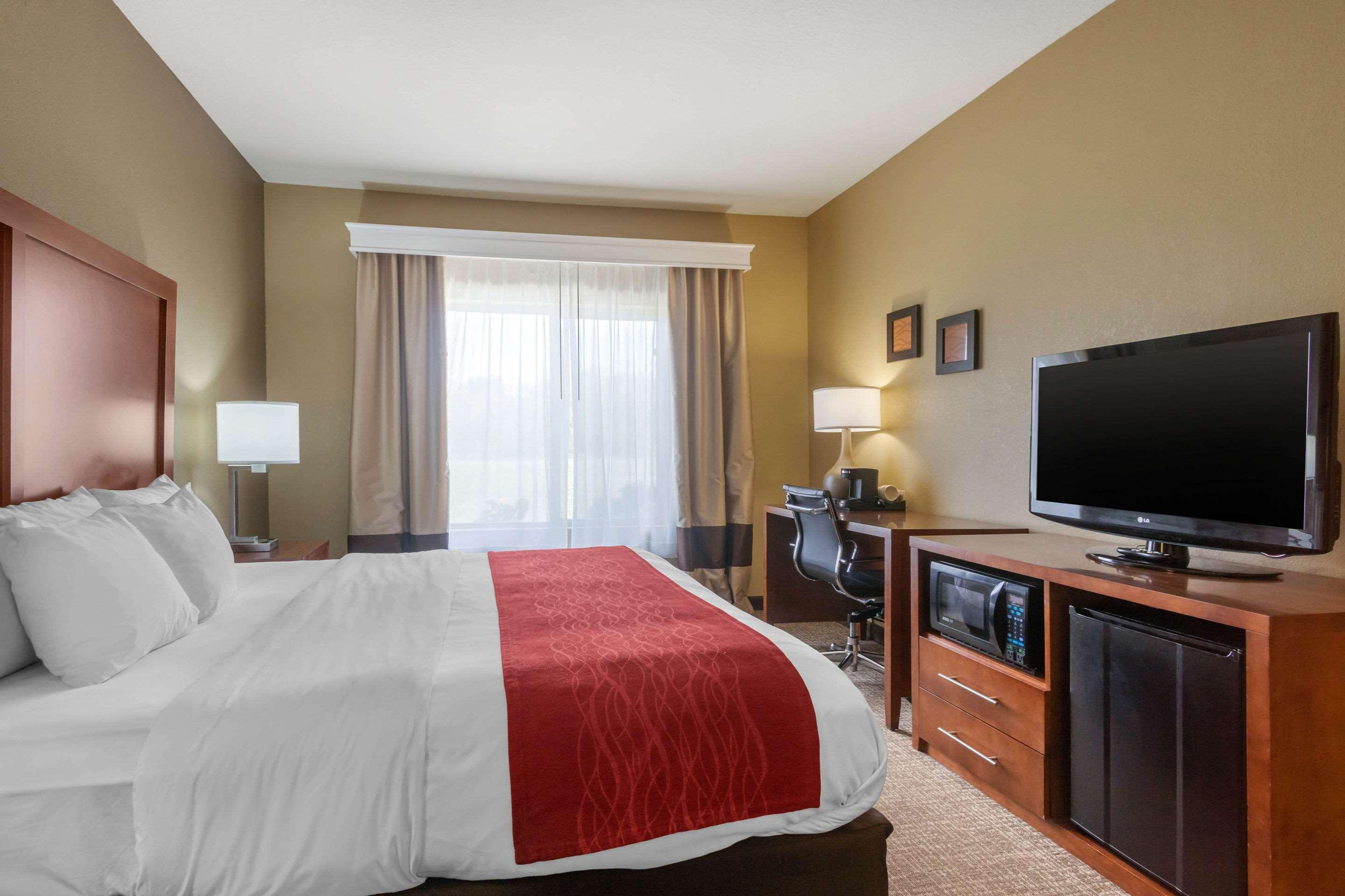 Comfort Inn & Suites Піттсбург Екстер'єр фото