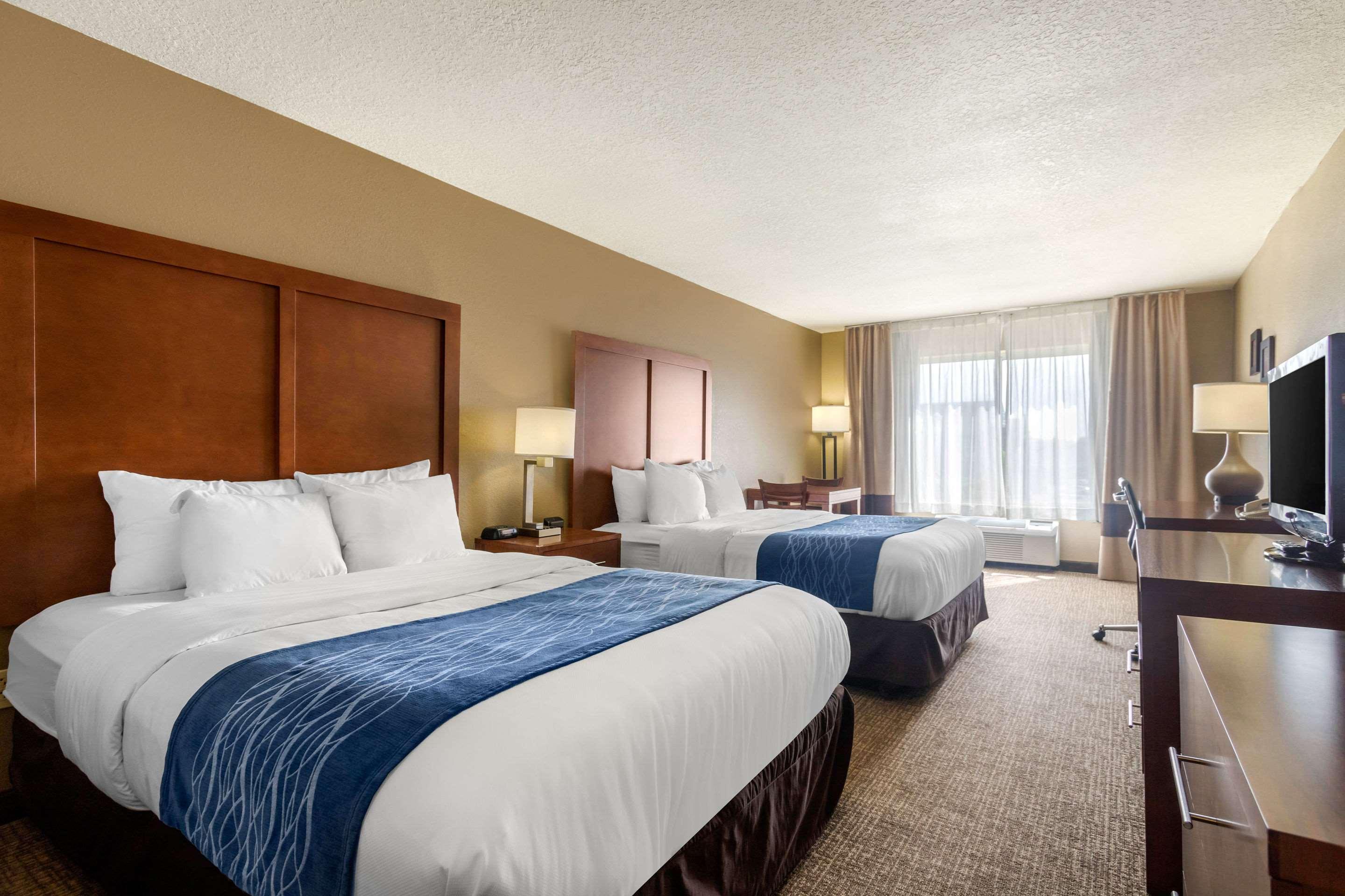 Comfort Inn & Suites Піттсбург Екстер'єр фото