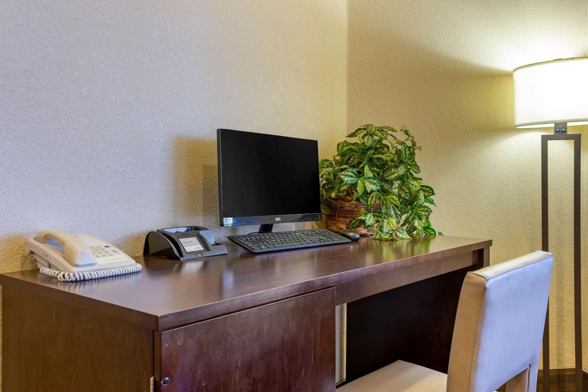 Comfort Inn & Suites Піттсбург Екстер'єр фото