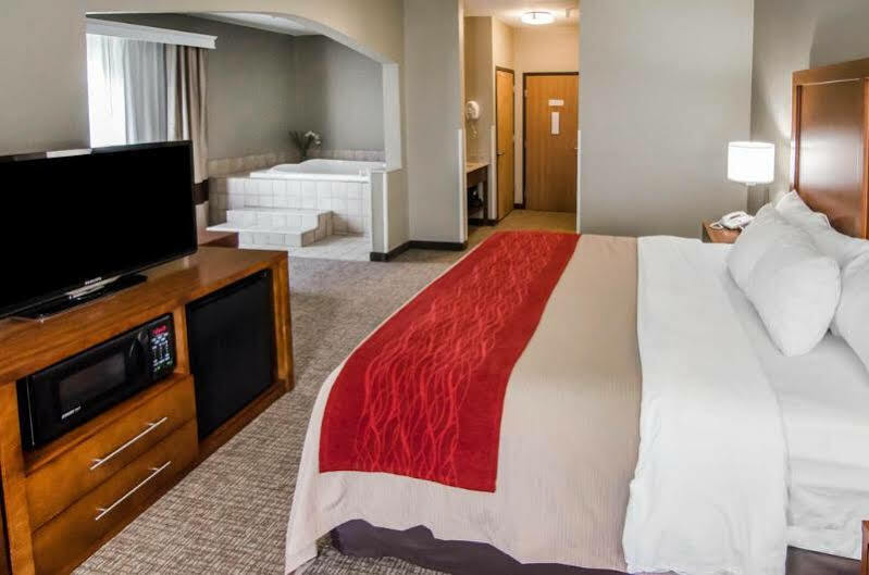 Comfort Inn & Suites Піттсбург Екстер'єр фото